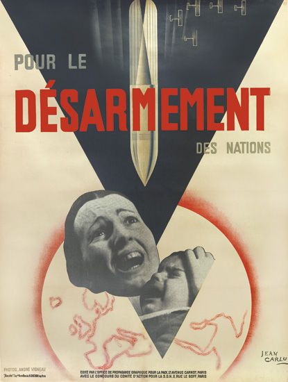 JEAN CARLU (1900-1997). POUR LE DÉSARMEMENT DES NATIONS. 1932. 61x45 inches, 155x114 cm. H. Chachoin, Paris.